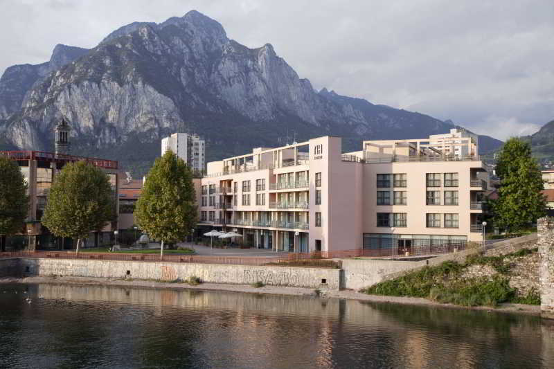 Nh Lecco Pontevecchio Hotell Exteriör bild